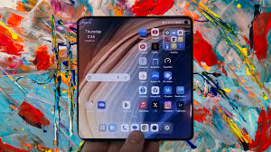 Oneplus open handing